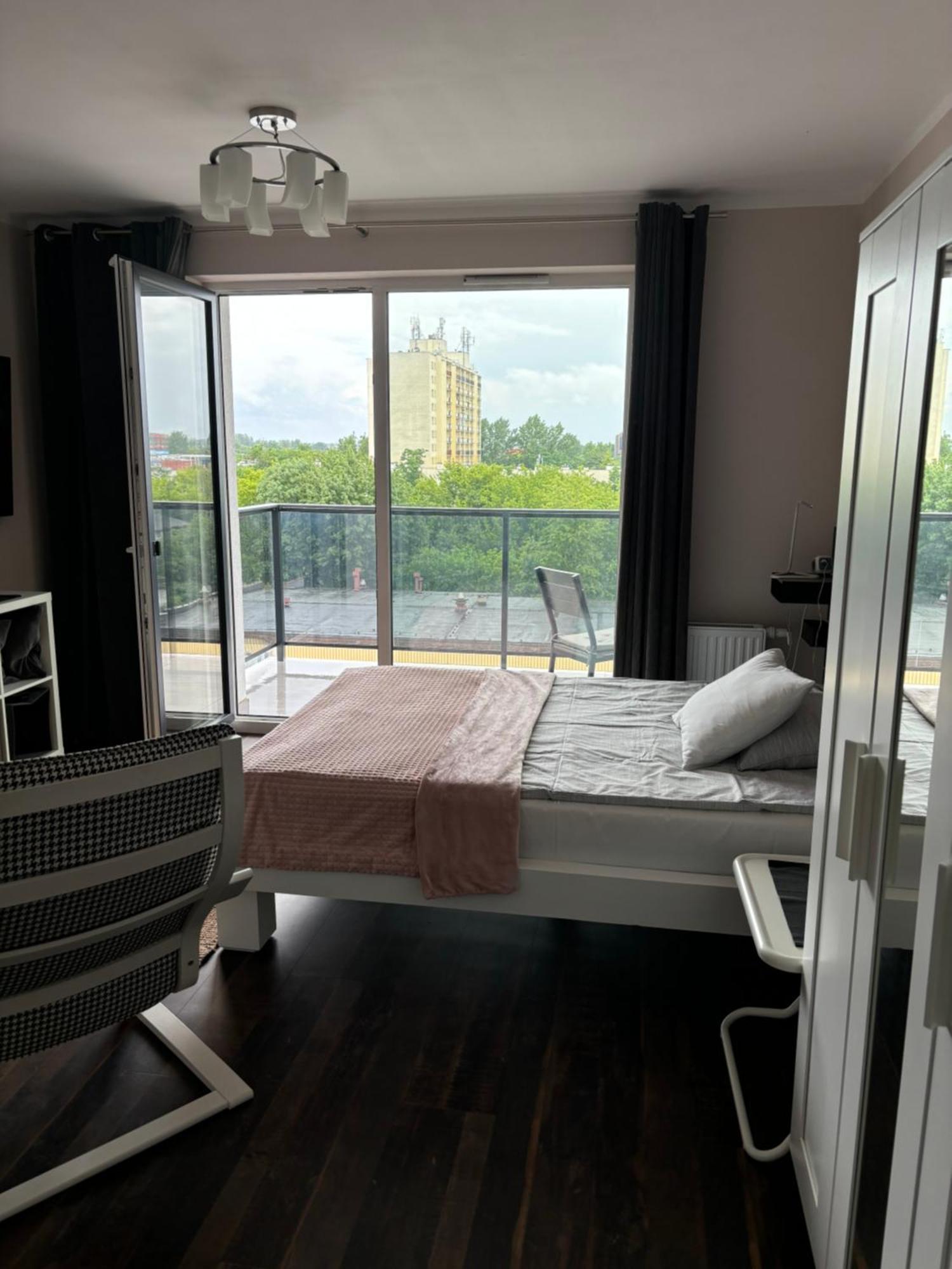 Kawalerka Na Targowej Apartment Stary Toruń Exterior foto